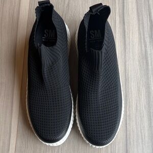 Steve Madden New York Women's Samarah Black Knit Sneakers Size 9.5